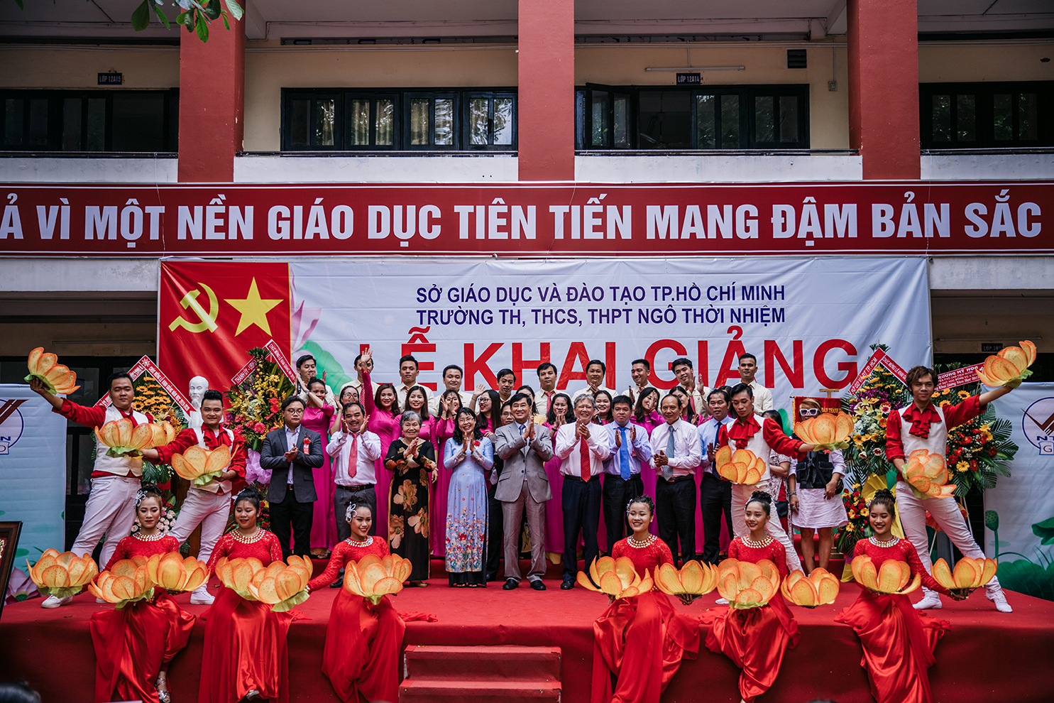 IPPG Chairman and Vu A Dinh Scholarship Fund prepped for a new school year